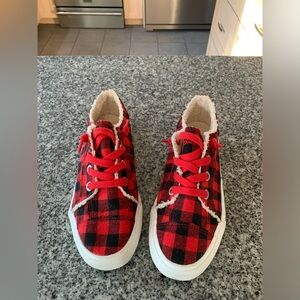 Blowfish Buffalo Res and Black Plaid Sneakers with Sherpa Lining